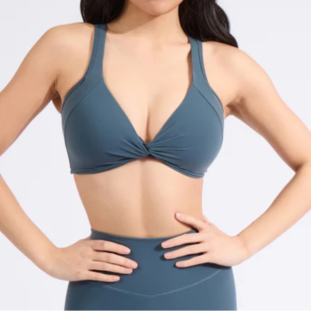 BuffBunny Twisted Curve Sports Bra